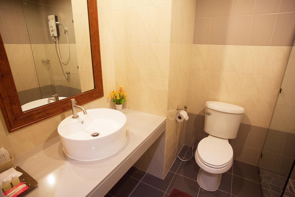 Morage Hotel Phitsanulok Zewnętrze zdjęcie